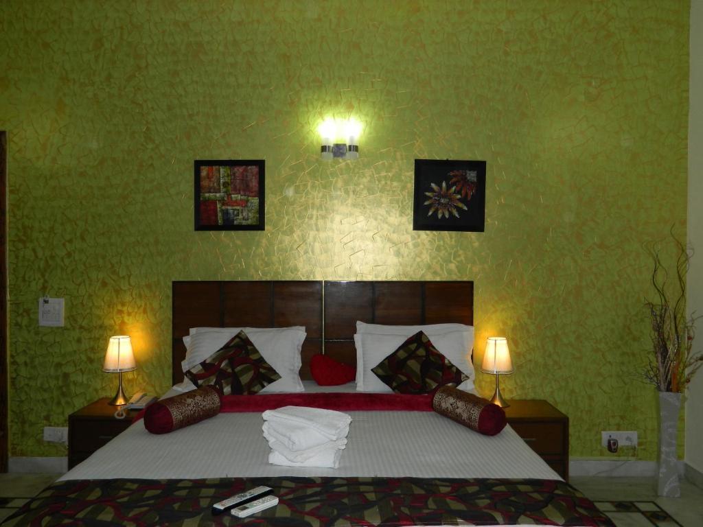 Jmd Residency Hotel New Delhi Room photo